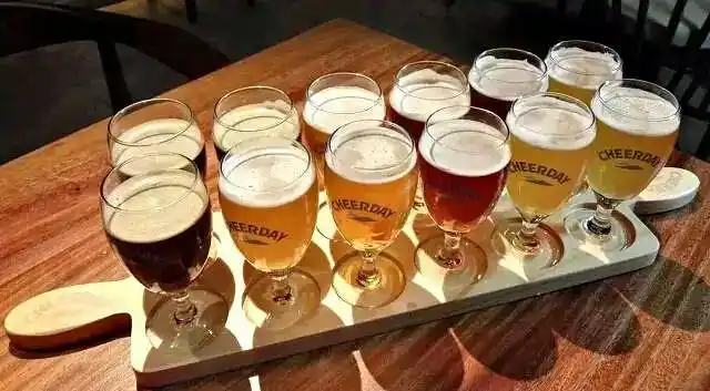 我要自荐   cheerday啤酒  美食与美景共享