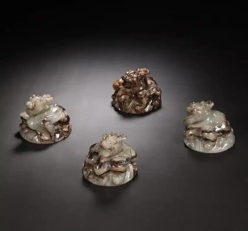 西汉,席镇一套四只.#收藏爱好者 #古玉文化传播 #收藏品  - 抖音