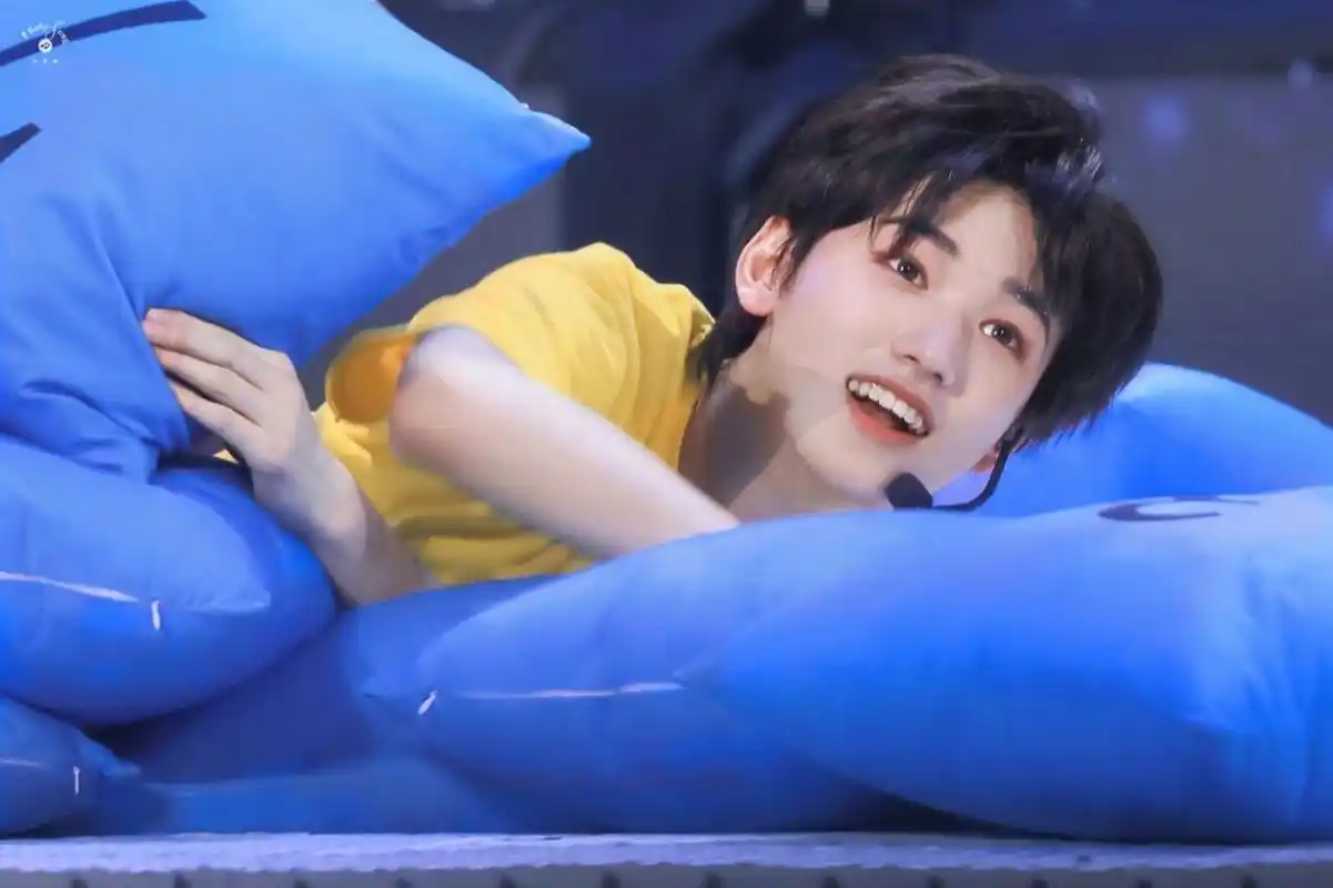 宋亚轩个人资料    字丑勿喷