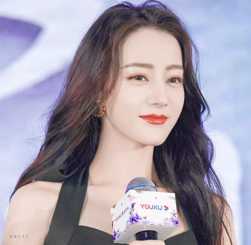 迪丽热巴头像