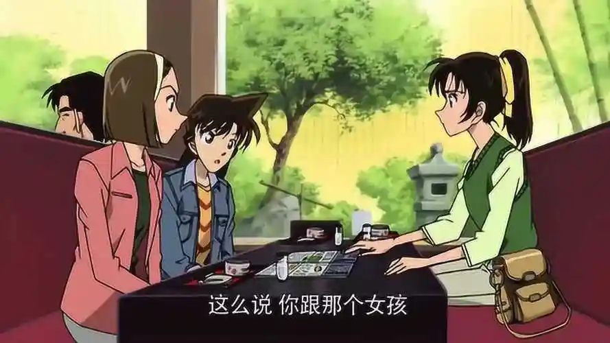 名侦探柯南三个女生在一起聊天话题内容都是帅哥