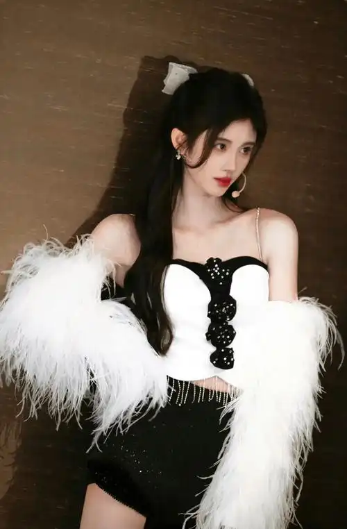 鞠婧祎造型写真:美艳绝伦,公主气质