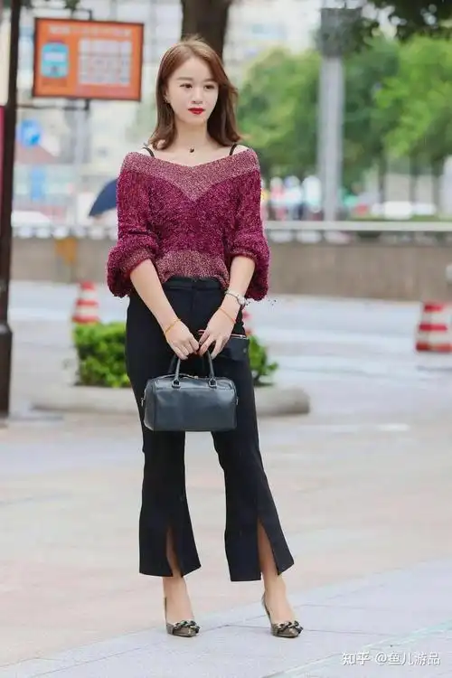 街拍高跟鞋魅力穿搭让女生显得更有女人味