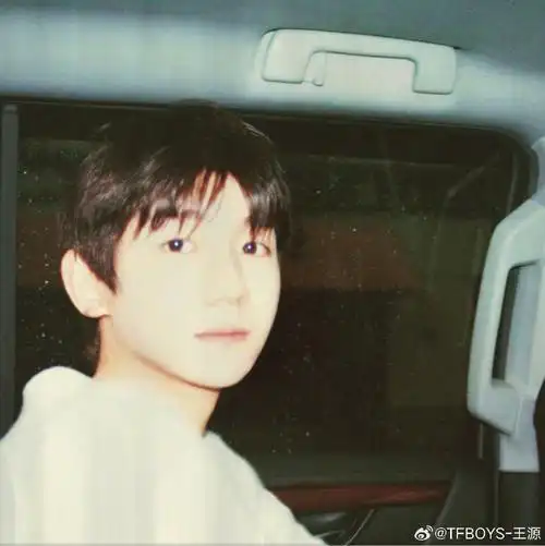 王源 素颜独有故事感 老公感  @tfboys-王源#王源看我们如何相遇vlog