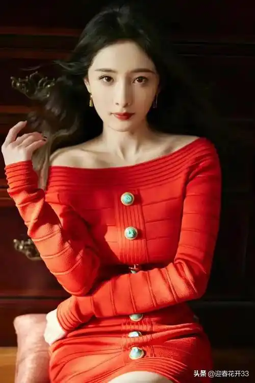 女神刘亦菲姐姐赵丽颖金晨佟丽娅红衣造型,你心尖上的是哪个?