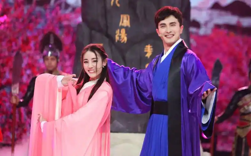 高伟光迪丽热巴光热cp用天仙配的方式打开光热