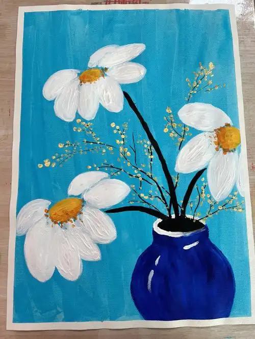 颜料:钴蓝 白纵向平铺背景白色花瓣,花蕊淡黄 橘黄群青刷花瓶#零基础