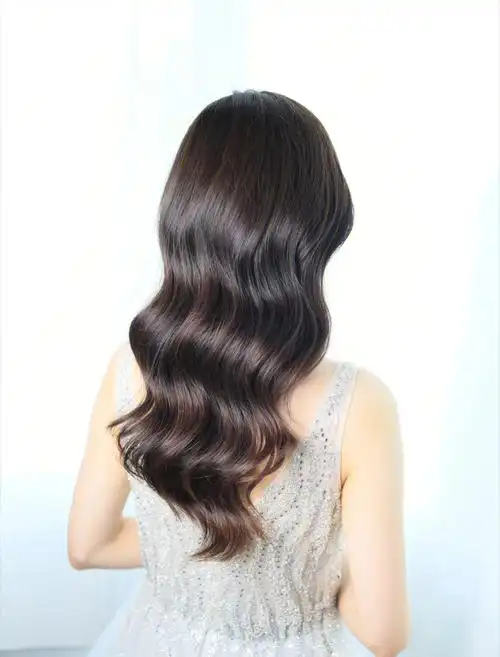 新娘发型波光粼粼的浪漫水波纹