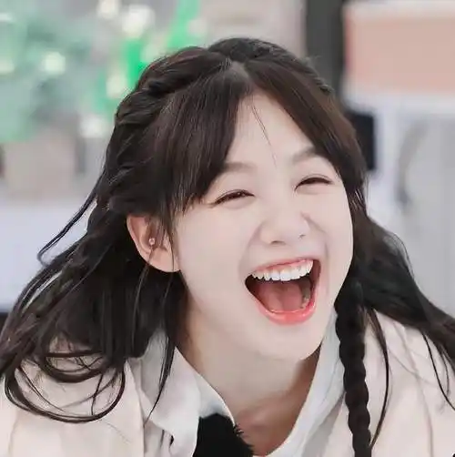 笑容有感染力的女星,我只服这7位,比皮笑肉不笑好看多了_孙怡_李沁