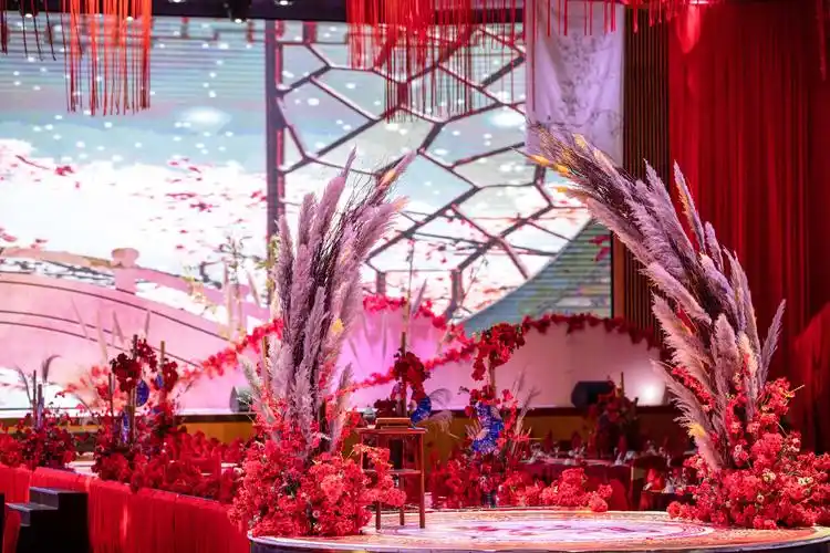 新中式婚礼和汉唐婚礼的区别 经典中式婚礼案例