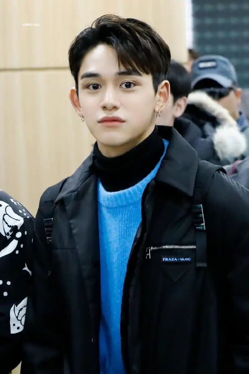 黄旭熙图片黄旭熙舞台照图片