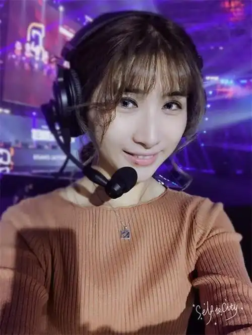 美女解说陈雅是rotk小迷妹dac仍看好vgj