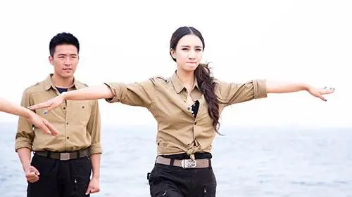 《麻辣变形计》热播 楼佳悦成功转型麻辣女保镖