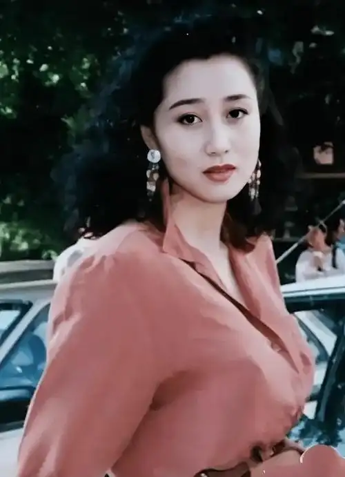 利智嫁给李连杰经常痛哭这是为何