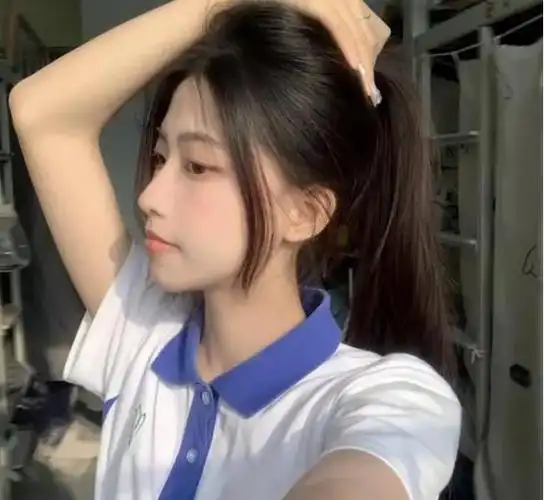 "高马尾"逐渐在校园消失,鲶鱼头取而代之|刘海|发型_网易订阅