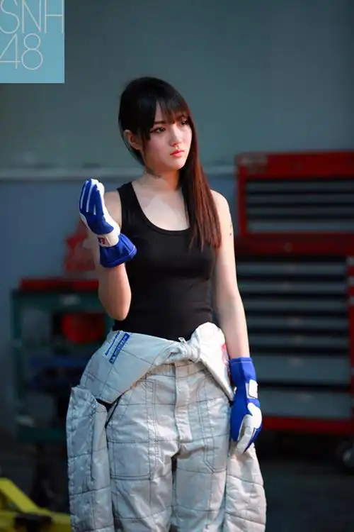 听说snh48里的赵嘉敏也退团了么,可是在开拓者视频拍摄怎么还有她?