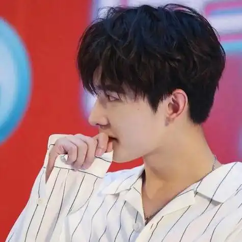 微信跑车头像图片杨洋生日粉丝头像杨洋生日快乐头像2017杨洋过生日用