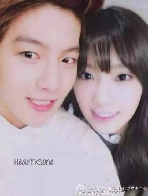 边伯贤金泰妍这张照片什么时候照的?