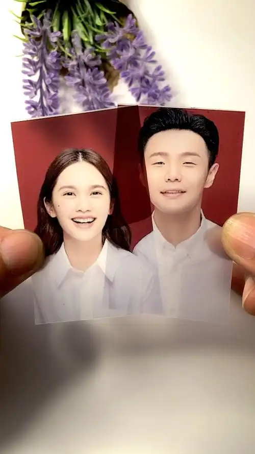 李荣浩先生,结婚这么久了,可以把眼睛睁开了吗?