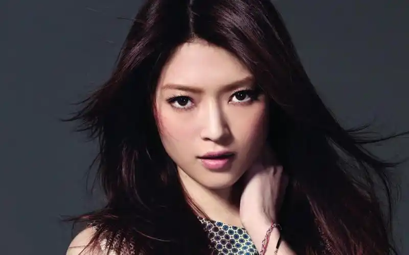 凭大尺度电影提名金像奖, 4年交往19个男友, 视陈