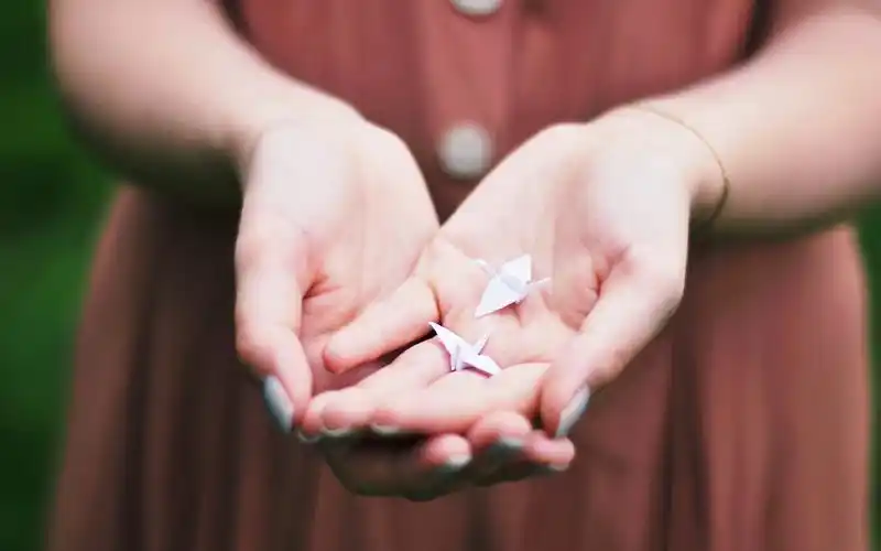 五彩千纸鹤非主流唯美治愈系小清新图片电脑桌面壁纸