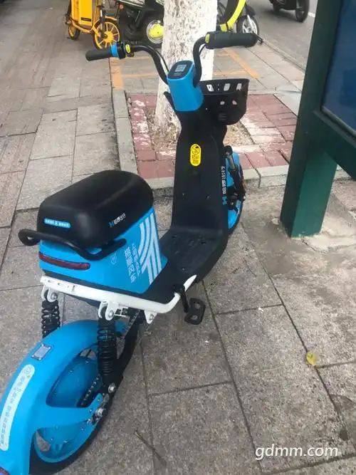 哈啰电车换新装了原来为了宣传顺风车