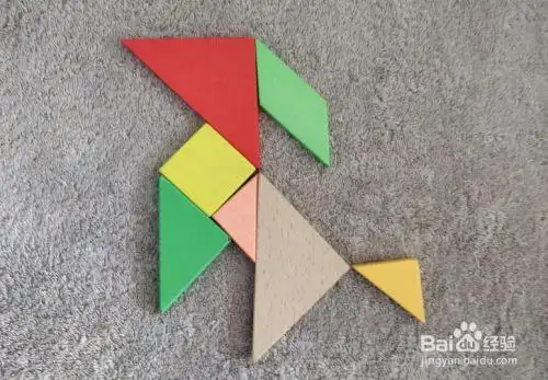 用七巧板怎样拼一只抬头啃食的羊?