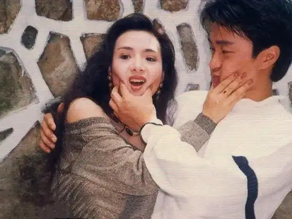 8位艳星一个比一个诱人每个男人童年的爱人