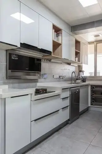 u型厨房设计高低台更灵活,遵循水槽区高于灶台的原则就ok!