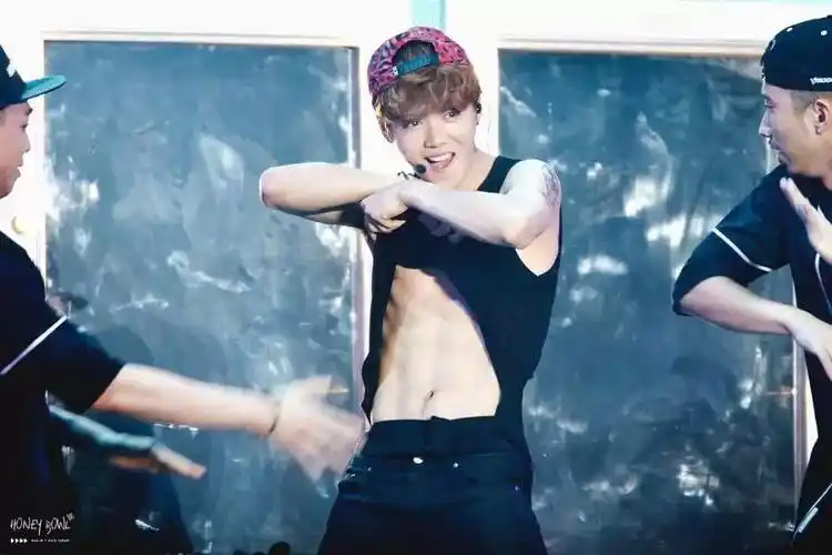 当红男星腹肌盘点,彭于晏陈伟霆荷尔蒙"爆棚"!