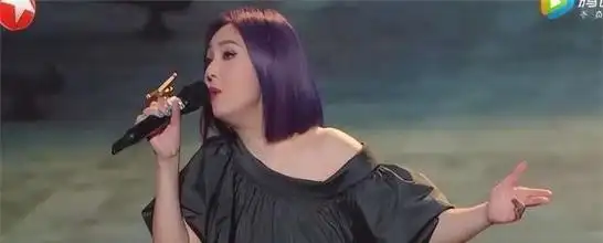 拿梅艳芳当标杆,再去比较杨千嬅和郑秀文,其实不太公平.