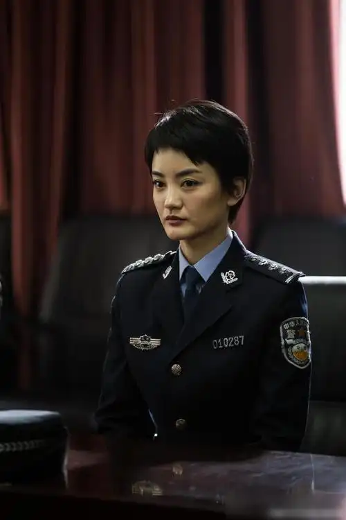 选角时电视剧《卧虎》没有将目光局限于当红的"鲜肉"与"鲜花",而是