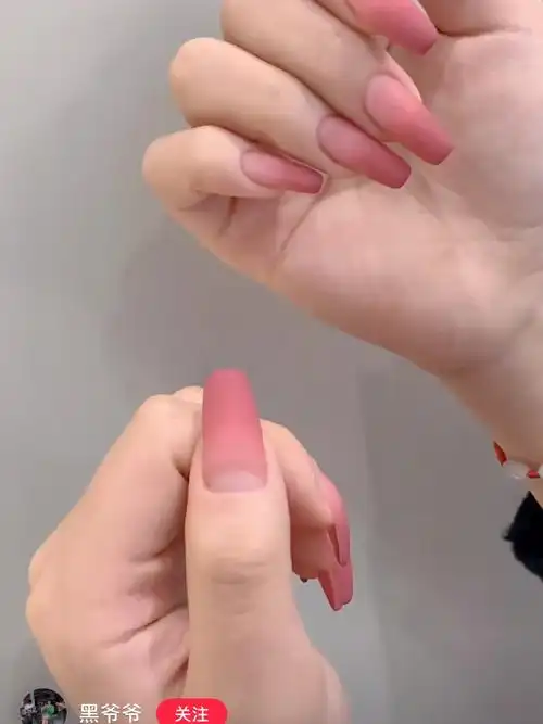 显白渐变色美甲