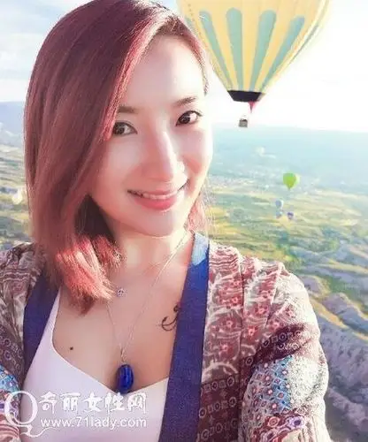 许婧称一个人旅行疑与新欢分手 许婧男友外籍肌肉男秒杀陈赫