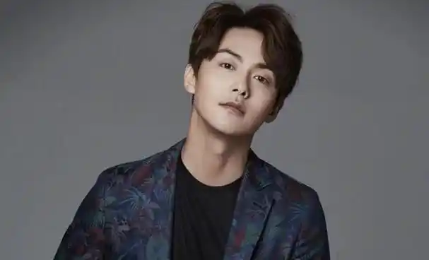 这一次不留恋娱乐圈不争不抢的马天宇终于上道了