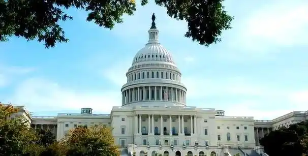 封锁60年古巴扛不住了一架专机飞抵上海把后背交给中国