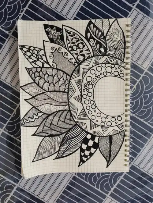 向日葵黑白描线画