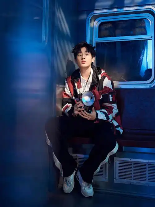 胡先煦时尚帅气写真大片1010