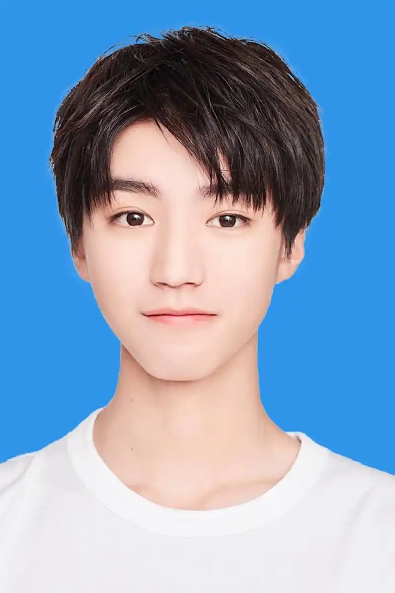 点最后俊凯马上就要生日了我们能做的就是让凯凯霸屏啦微信平台的爱豆