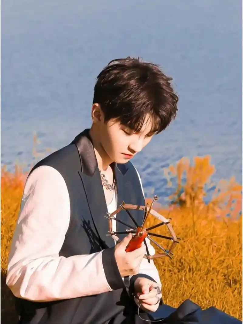 王俊凯那些惊艳照片1