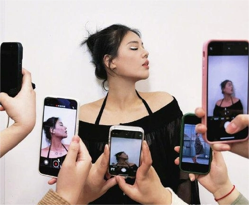 彩虹之门与其等待治愈不如学会自愈