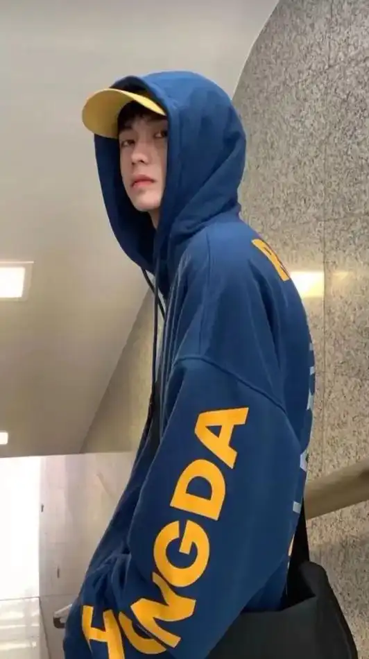 余庆伟.#余庆伟 壁纸 - 抖音