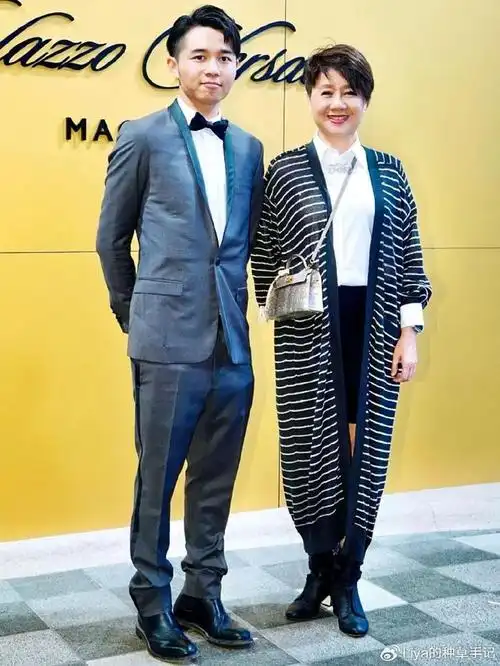 看了奚梦瑶何猷君全家合照,才发现她改善了赌王家基因|身高|何猷君|奚