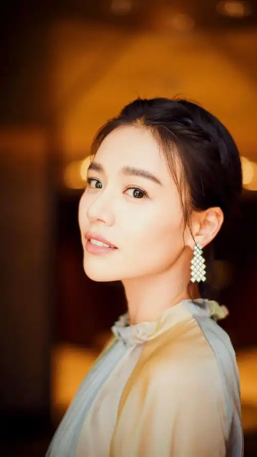 气质清新自然的马思纯