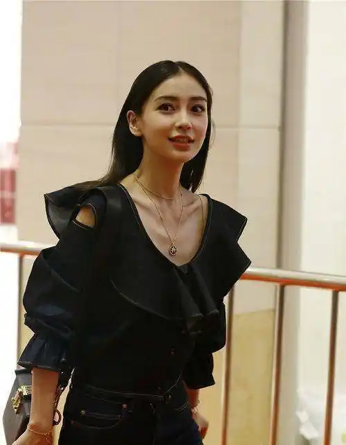 娱乐圈里这6位女明星太瘦了,粉丝看着都心疼_赵丽颖_鲁豫_郑爽