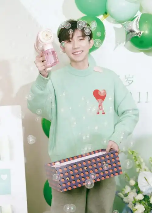 23岁的王源#23岁的@tfboys-王源生日快乐～希望在今后的日子里你能在