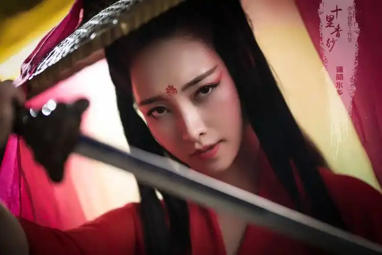 红衣_人像_poco摄影,红裙子,夜景,灯笼,汉服,古装