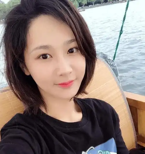 有种"素颜杀手"叫杨紫,平时长相一般般,卸妆后直男一眼就心动_状态