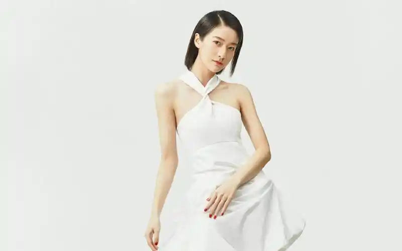 张雪迎时尚写真图片桌面壁纸