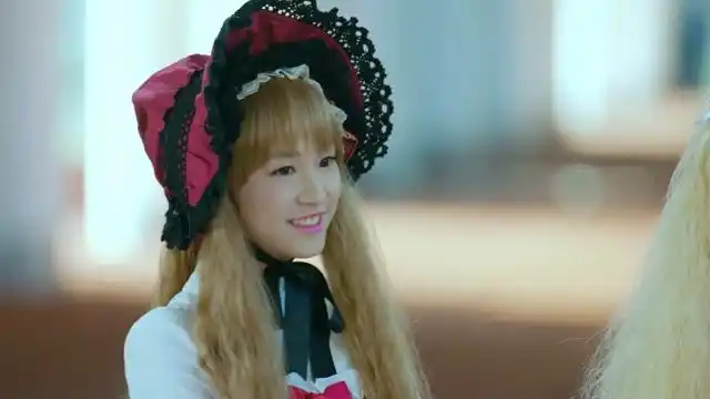 我们的少年时代:唐缇美女身穿洛丽塔,霸气演出,简直可爱死了